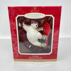 Hallmark Keepsake Ornament Cool Sport Coca-Cola Polar Bear 2001 Christmas Decor‎